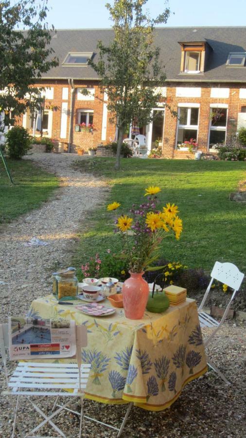 Sommery Les Trois Pommiers B&B 외부 사진